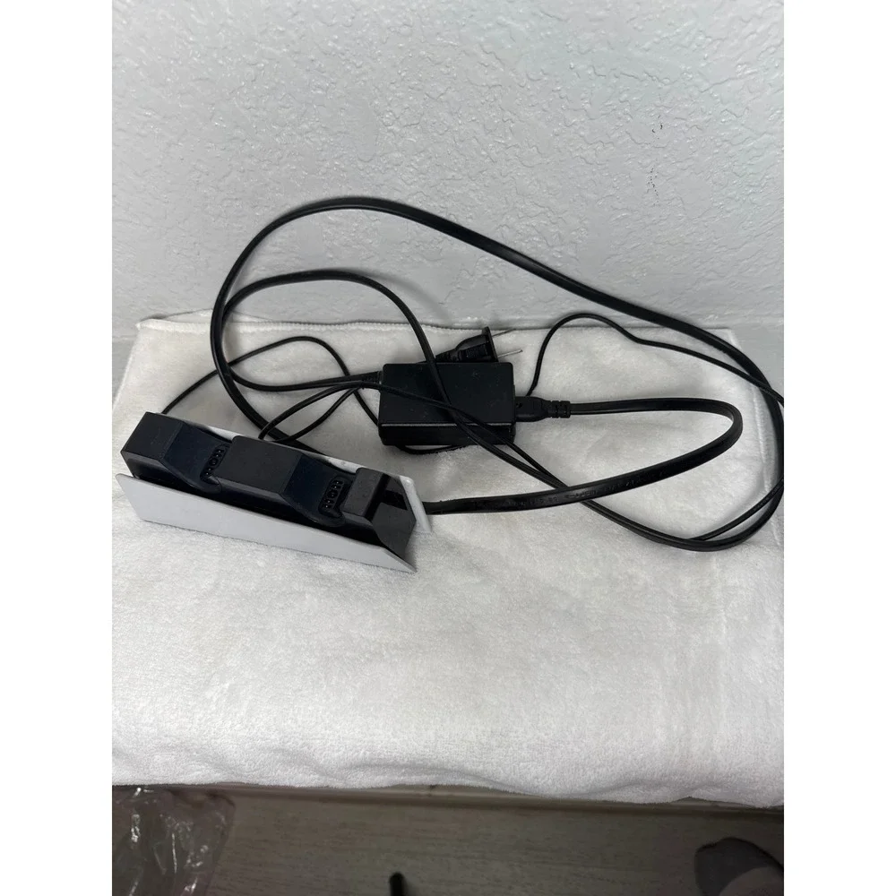 Sony DualSense Charging Station PS5 OS White Excellent Dual Controller Dock